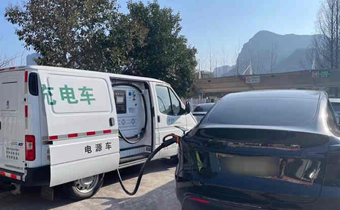 吴起汽车搭电